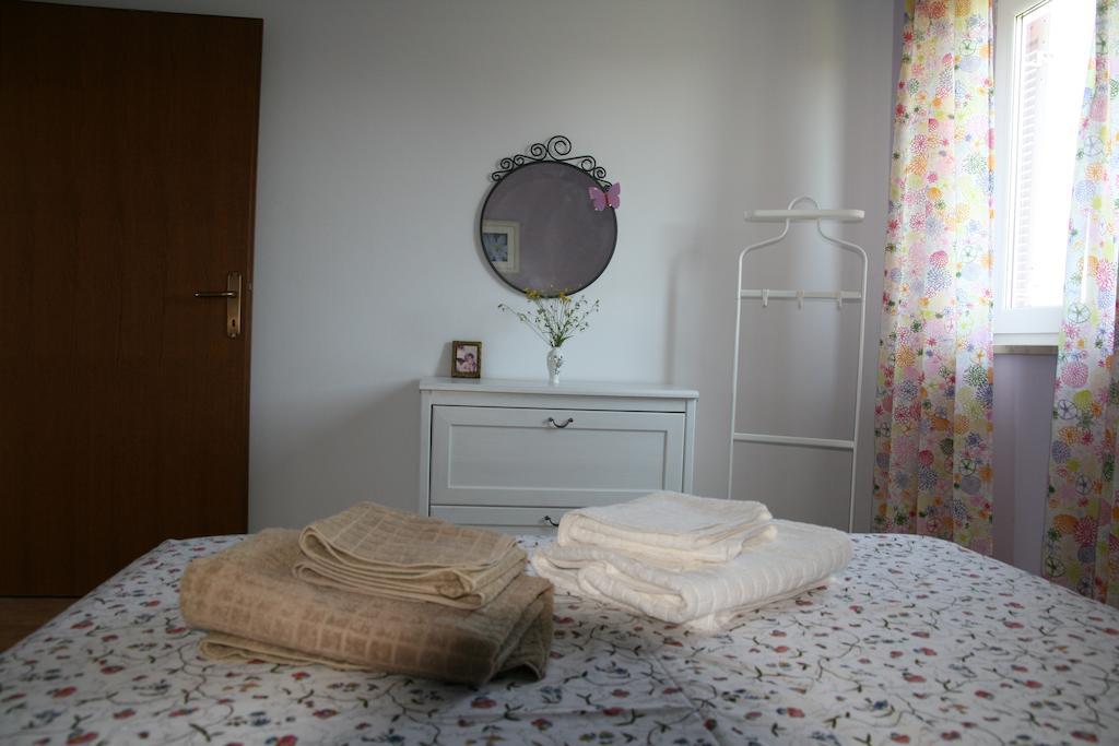 Apartments Roza Medulin Kamer foto